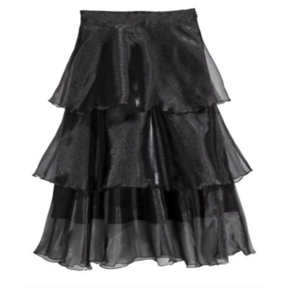 ❌ SOLD on FB 🍀NEW H&M layered skirt